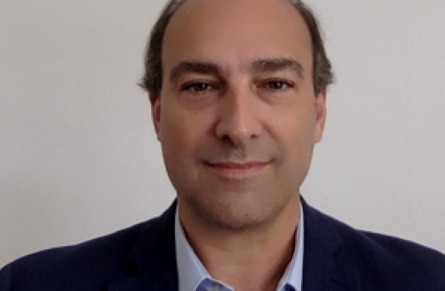 Tony DeFranco headshot