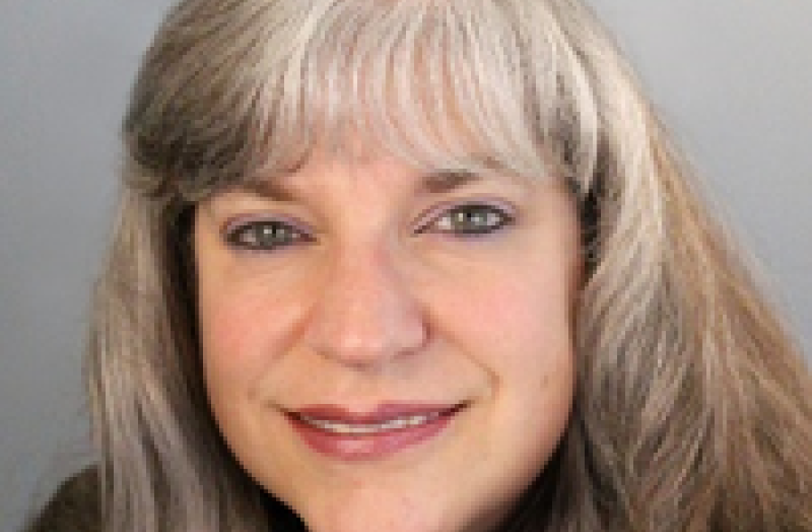 Kim Scalzo headshot